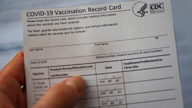 istock_030221_covidvacccard