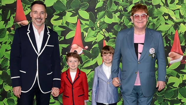 getty_eltonjohnandfamily_011221-2