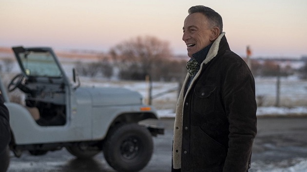 m_brucespringsteen630_jeepadstill_020721