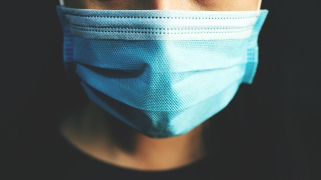 istock_022321_maskwearing