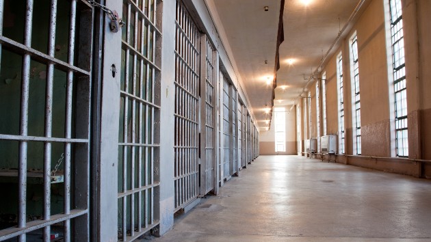 istock_22721_prisoncells