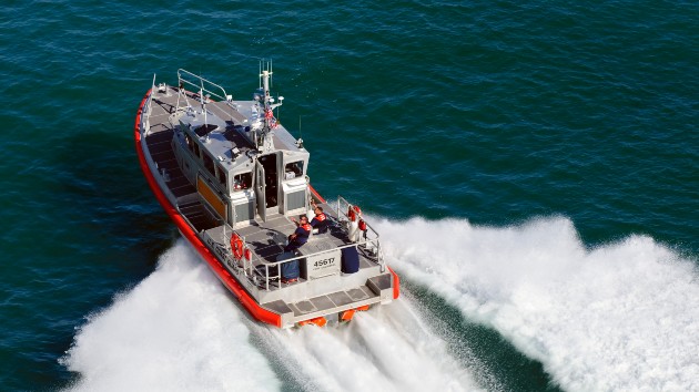 istock_3121_uscgboat