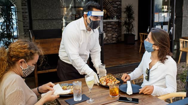 istock_030821_restaurants