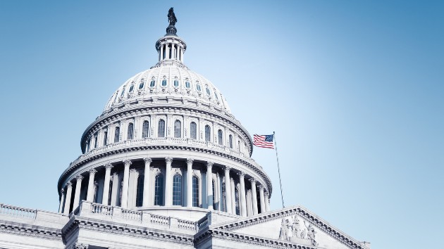 istock_31121_uscapbldg
