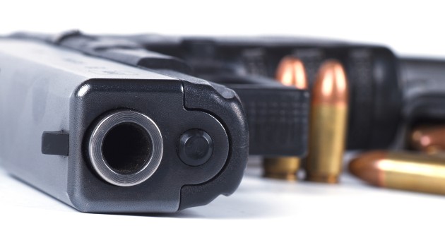 istock_32321_handgun
