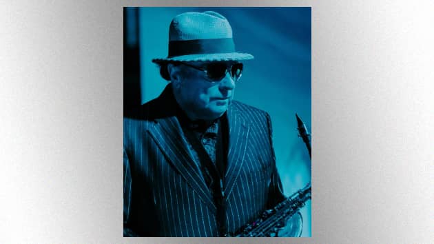 m_vanmorrison630_creditbradleyquinn_030321
