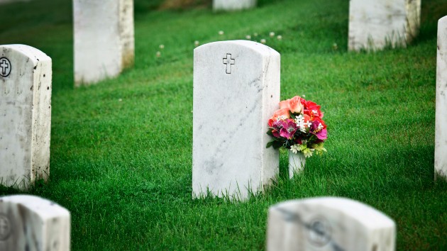 istock_32521_tombstone