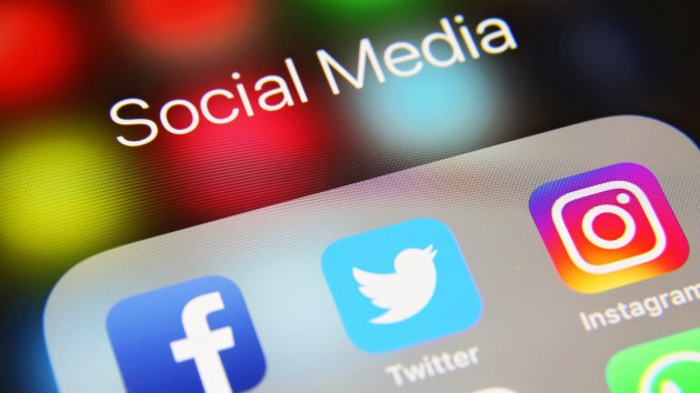istock_52621_socialmediaapps