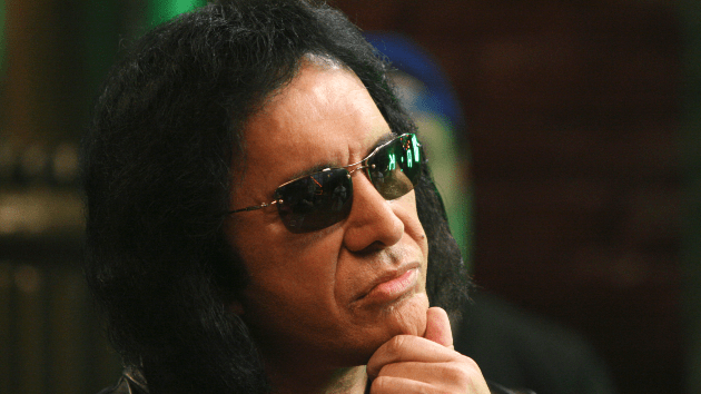 m_kissgenesimmons_051523524783