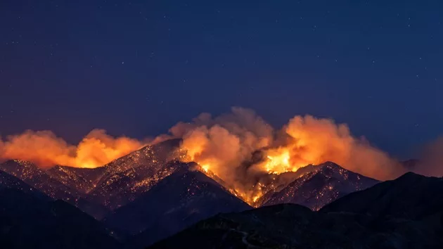 gettyimages_bridgefire_091824412749