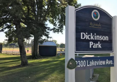 dickinson-park-768x537258785-1