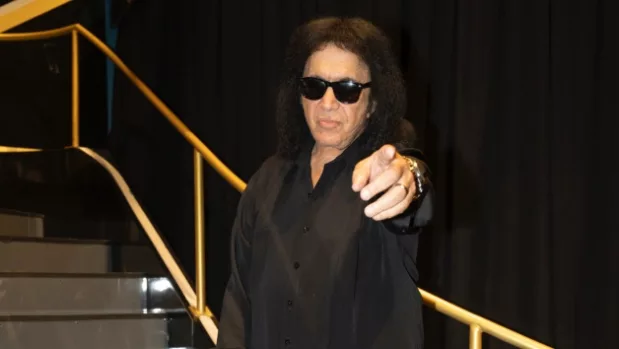 m_genesimmons_100924457963