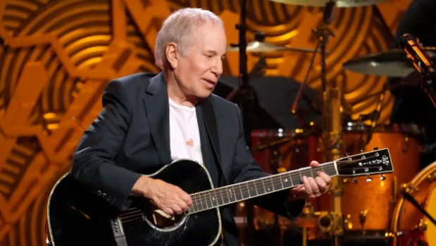 getty_paulsimon_112124451363