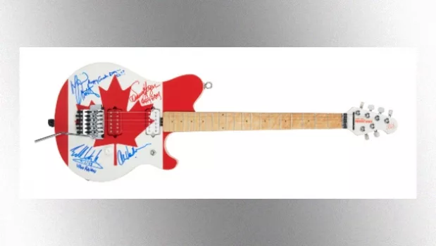 m_eddievanhalencanadadayguitar_112224813153