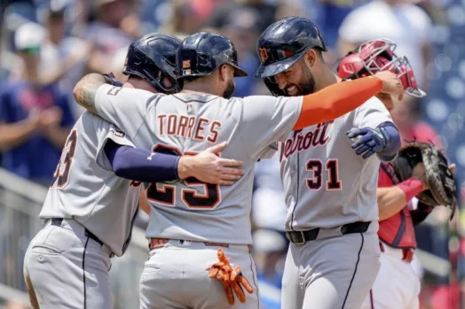 070325-tigersnatsdh-768x512918320-1