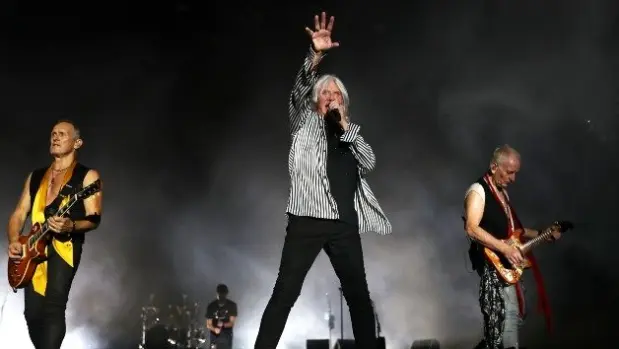 getty_defleppard_071725925501