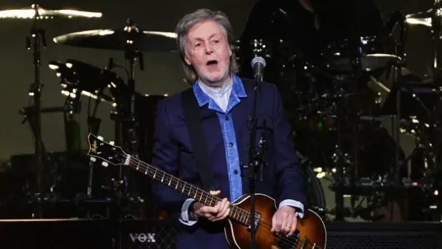 getty_paulmccartney_090225350071