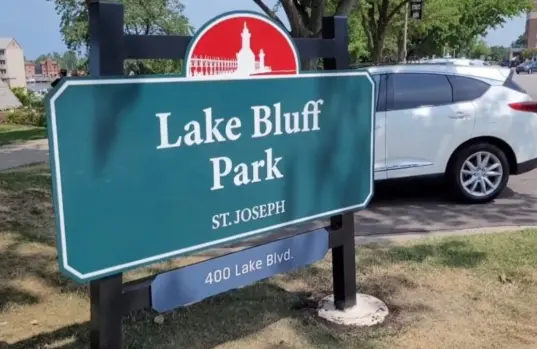 lake-bluff-park-2025-768x499454461-1