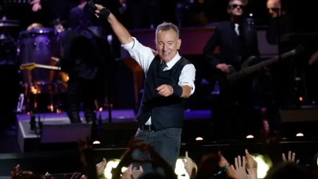 getty_brucespringsteen_100325205685