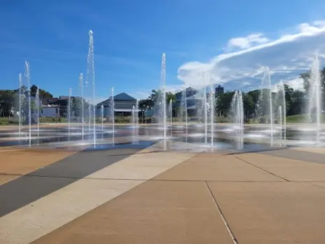 whirlpool-compass-fountain-768x576880237-1