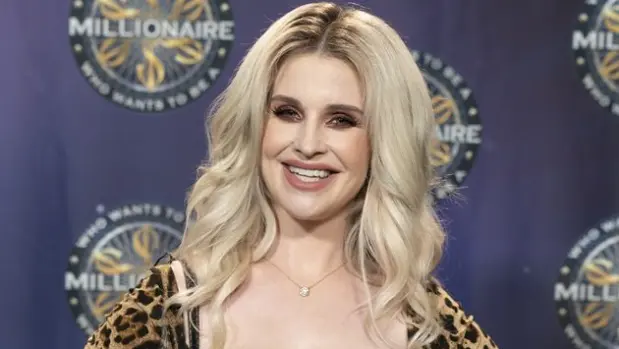 m_kellyosbourne_103125708993