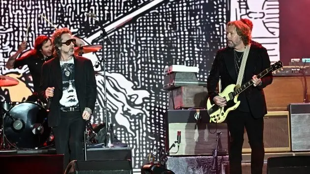 getty_blackcrowes_111025575546