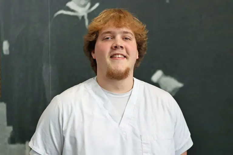 cameron-schinck-lmc-spirit-of-nursing-award-fall-2025-768x5125289-1