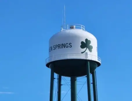 berrien-springs-village899803