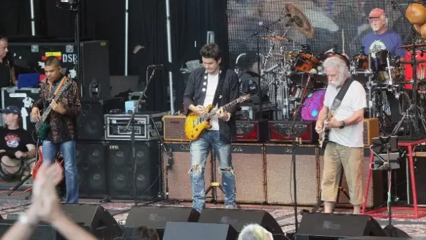 getty_deadandco_011326403108