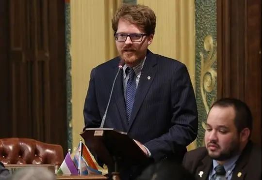 joey-andrews-3253238424