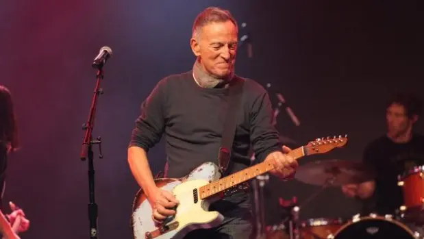 getty_brucespringsteen_020326213417