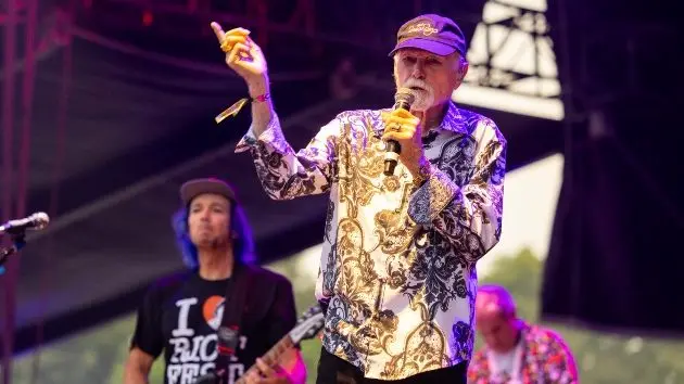 getty_beachboys_022526449177