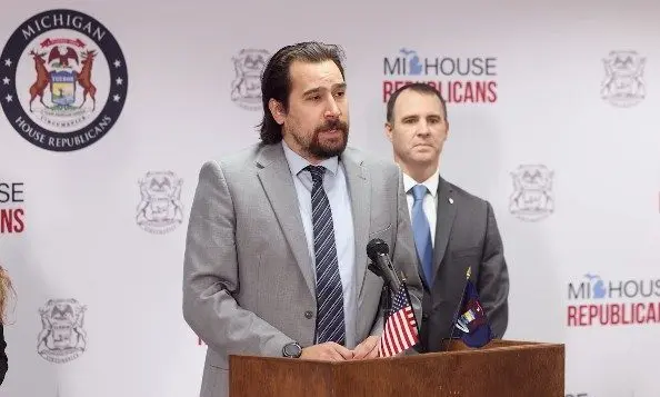 brad-paquette-2131418053