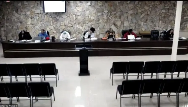 defreeer3-768x438235074-1