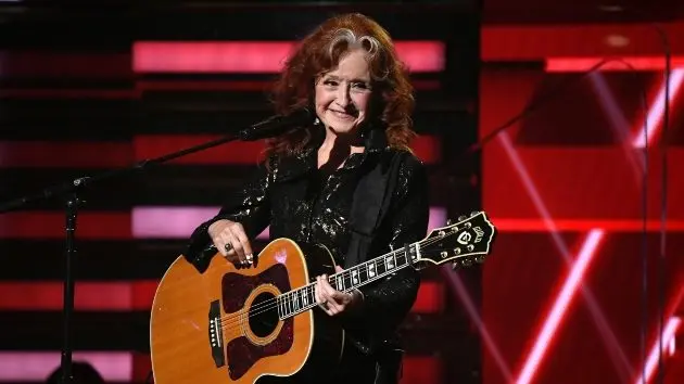 getty_bonnieraitt_031626238481