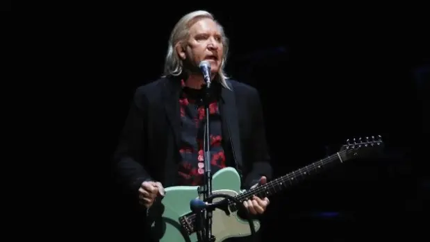 getty_joewalsh_042026487905