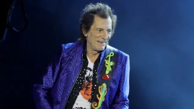 getty_ronniewood_042126711399