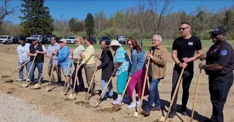 dsdssdw-768x401975168-1