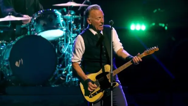 getty_brucespringsteen_042726783301
