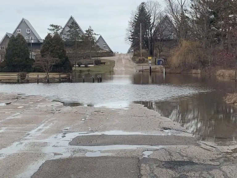 13-chalets-flooded-768x576997752-1
