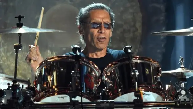 getty_alexvanhalen_051326453384