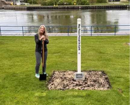 peace-pole550896