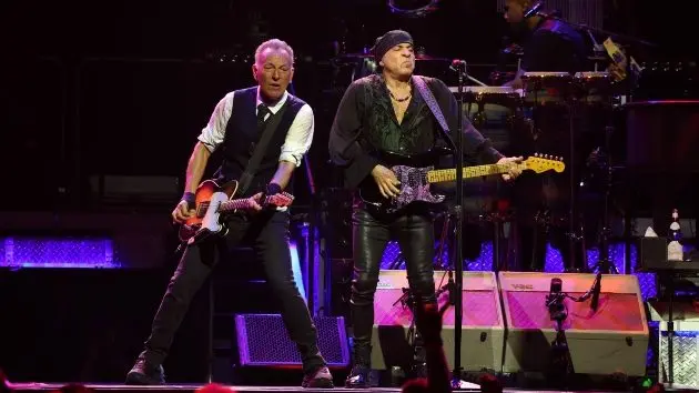 getty_brucespringsteenstevievanzandt_052126881266