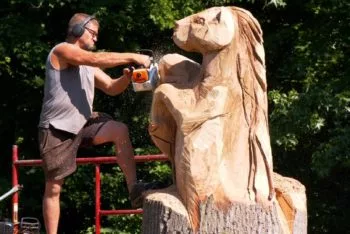 gregg-park-horse-statue-jpg