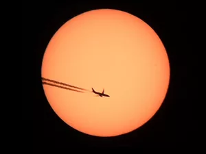 plane-sun-jpg