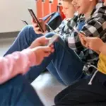 cell-phones-in-school_motion-array-jpg