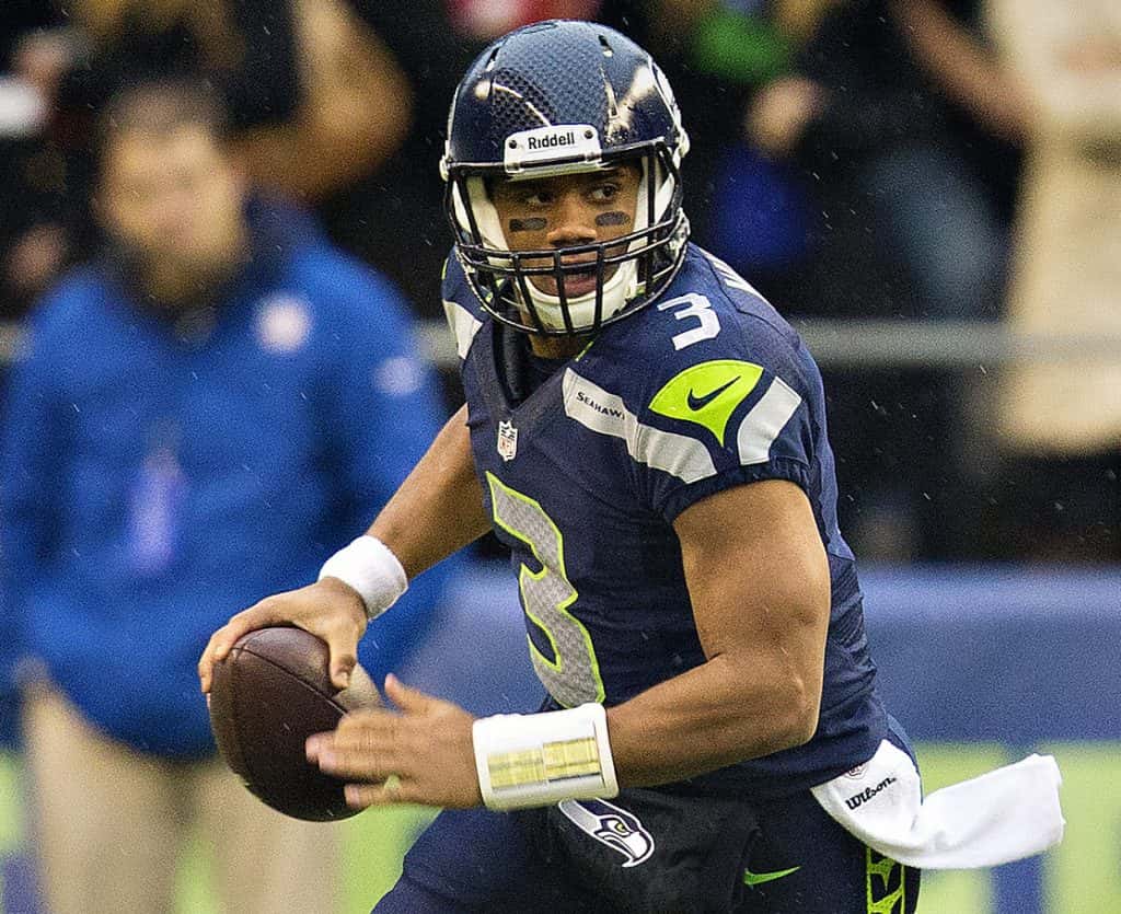 Russell Wilson Signs Contract Extension With Seahawks To Become Nfl S