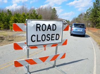 road-closed-sign-2079685_960_720