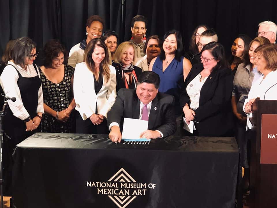 pritzker-signs-bills-at-the-national-museum-of-mexican-art-jpg