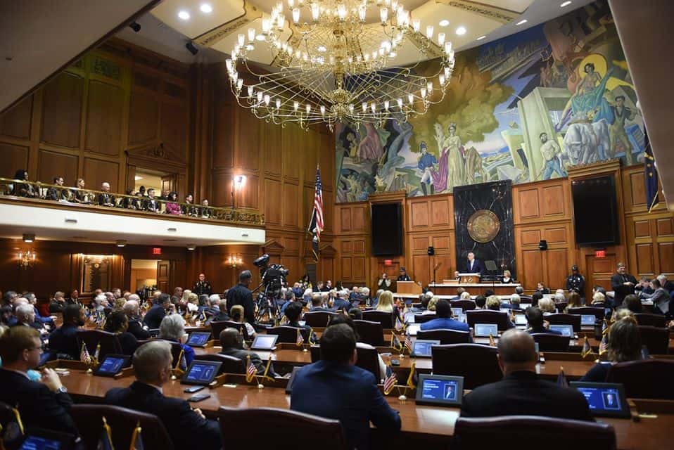 gov-holcomb-gives-4th-sots-jpg